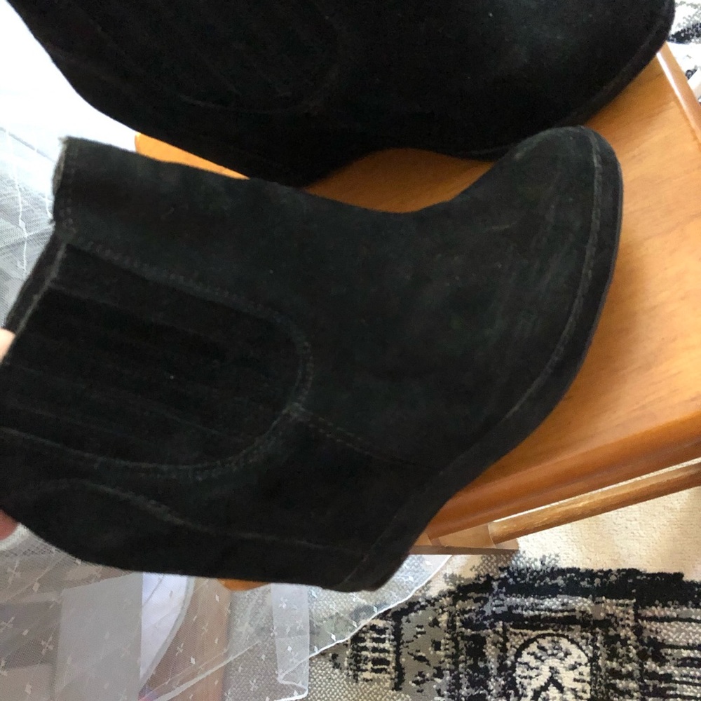 NEW Steve Madden Suede Katelyn wedge bootie